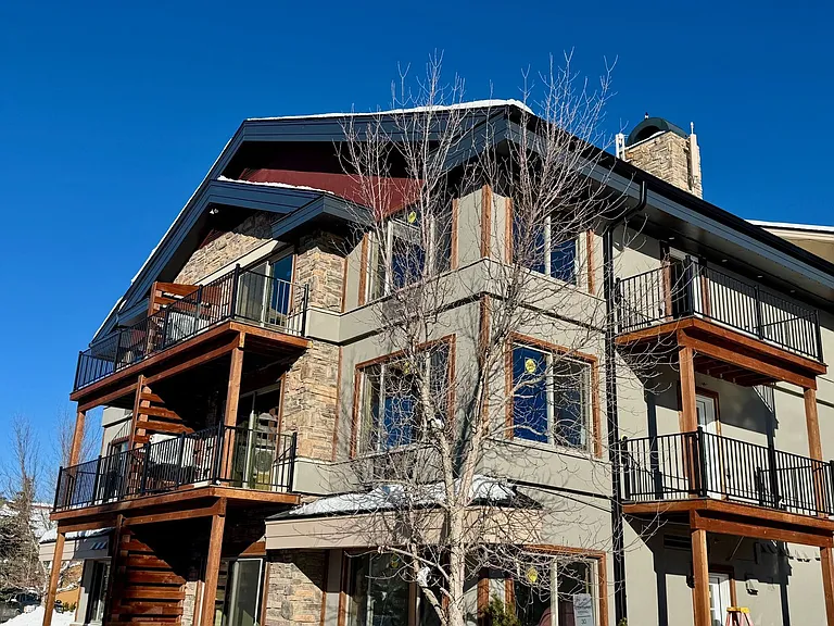 Storm Peak Apartments — Photo 17