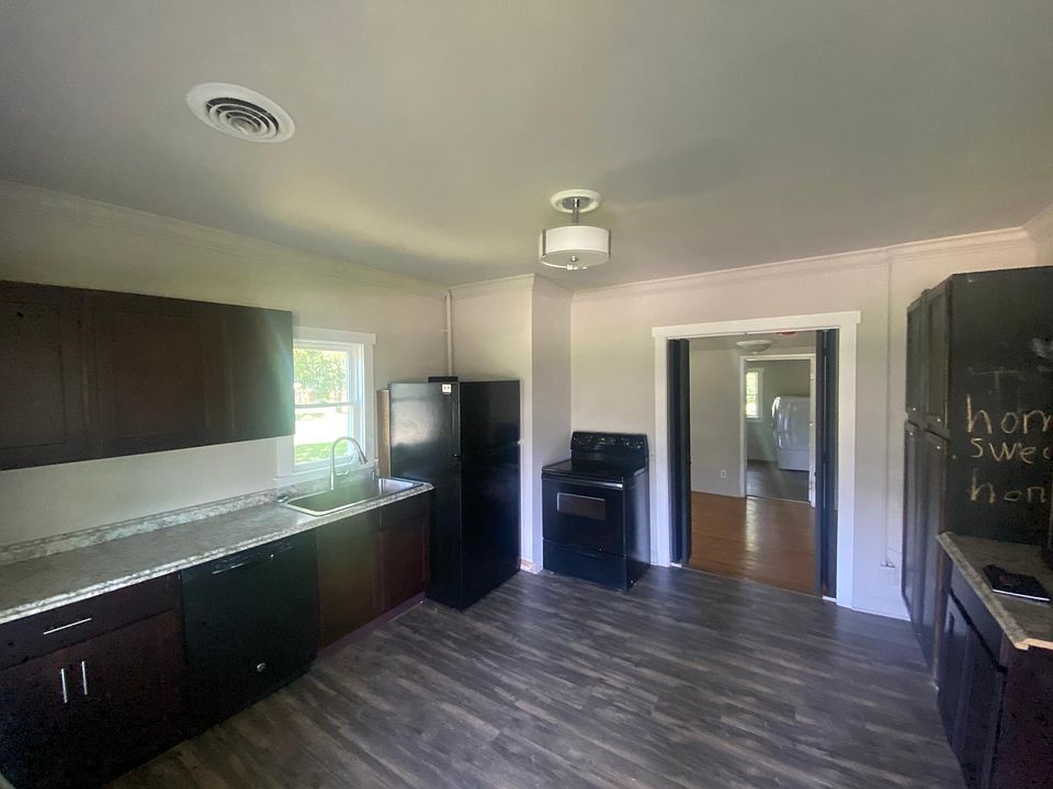 2nd image of 13284 Betts Rd