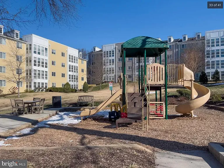 4179 S Four Mile Run Dr #402 — Photo 45