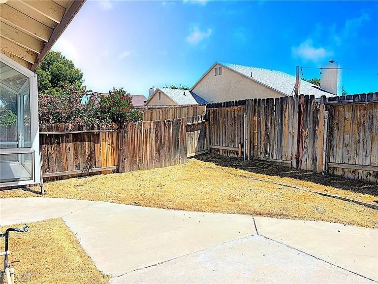 2826 San Ramon Dr — Photo 43