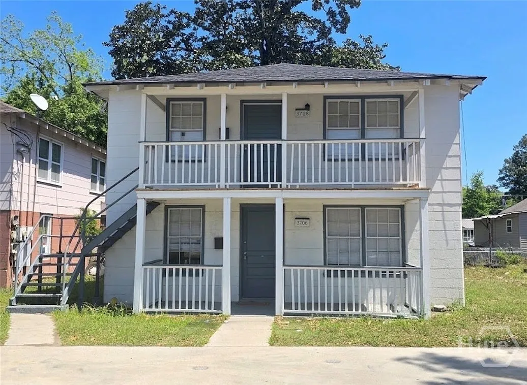 2 bed, 1.0 bath, 725 sqft, $1,400 — Photo 1