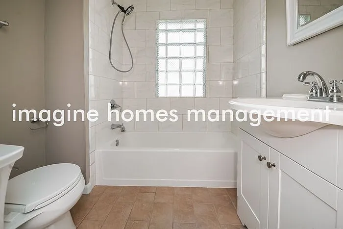 4142 W 210th St — Photo 9