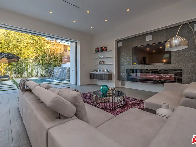 658 N Edinburgh Ave — Photo 5
