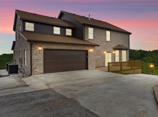 3203 NE Doyle Dr, Bentonville, AR 72712