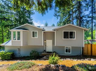 140 NE Rainier Pl S, Belfair, WA 98528