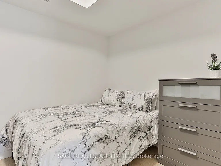 35 Wabash Ave #110 — Photo 16