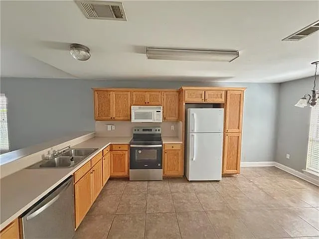 14234 Woodlands Dr #89 — Photo 3