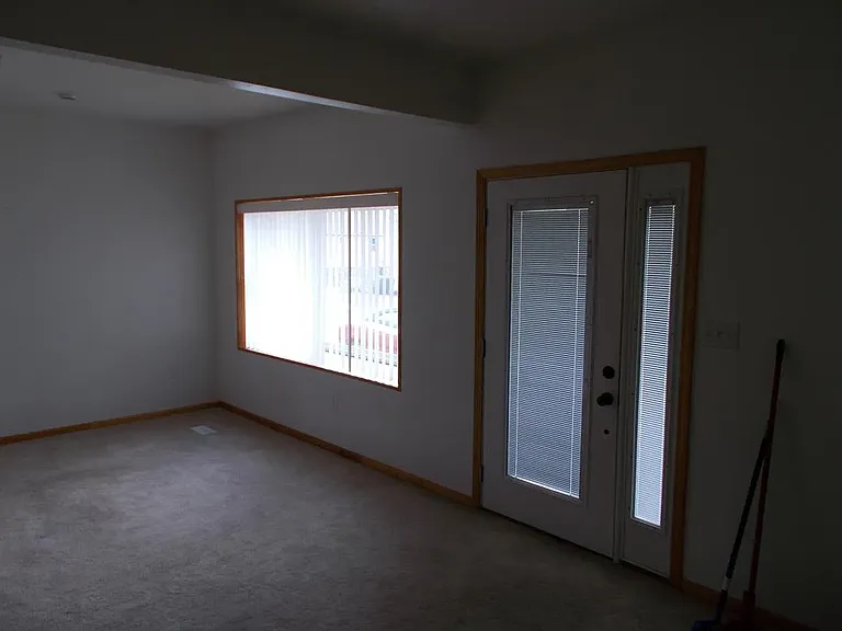 703 Bennett St — Photo 6