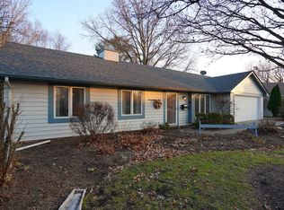 135 Circle Dr E, Montgomery, IL 60538