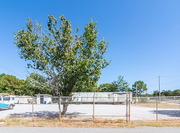 3rd image of 5306 Gulf Breeze Pkwy