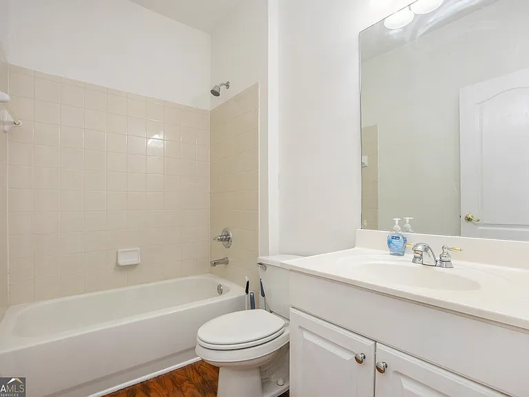3308 Sanborne Ter — Photo 11