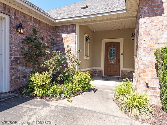 4th image of 6114 Red Oak Ct