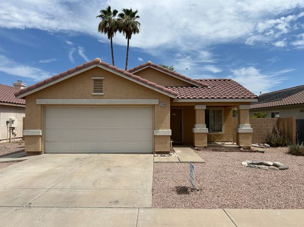 2284 E Browning Pl