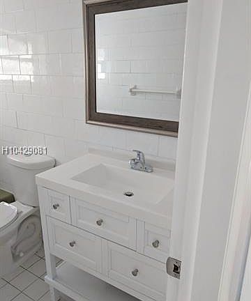 4th image of 4261 NW 51st Ave