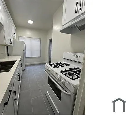 4506 S Hoover St — Photo 20