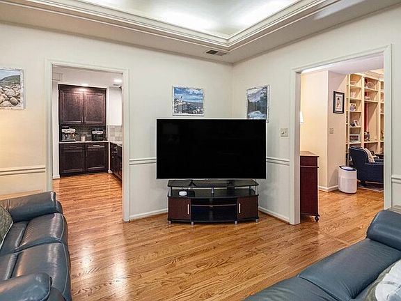 2nd image of 3008 13th Ave S #3008