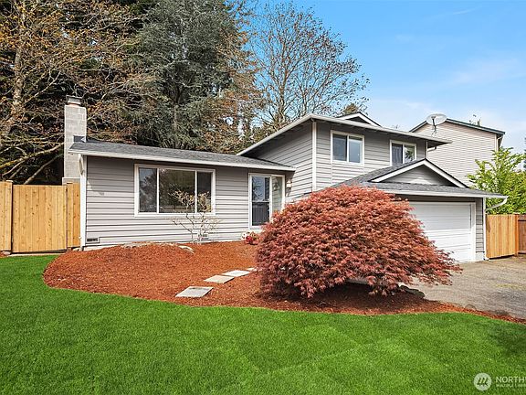 2nd image of 14011 98th Avenue NE