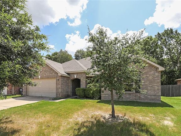 3rd image of 646 Quail Hollow Dr