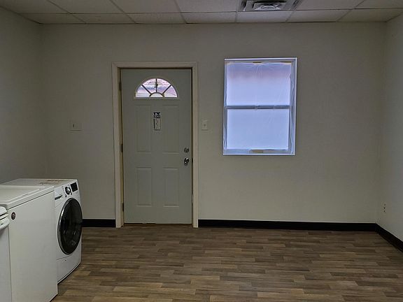 3rd image of 25 East St #2
