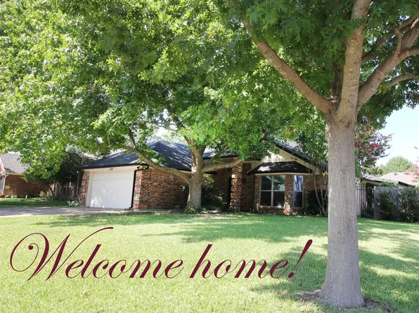 1100 Windy Meadows Dr, Burleson, TX 76028