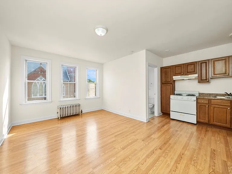 2600 Kimball LLC — Photo 49