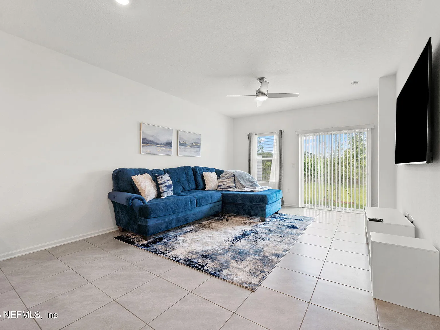 2 bed, 2.5 bath, 1202 sqft, $1,675 — Photo 4