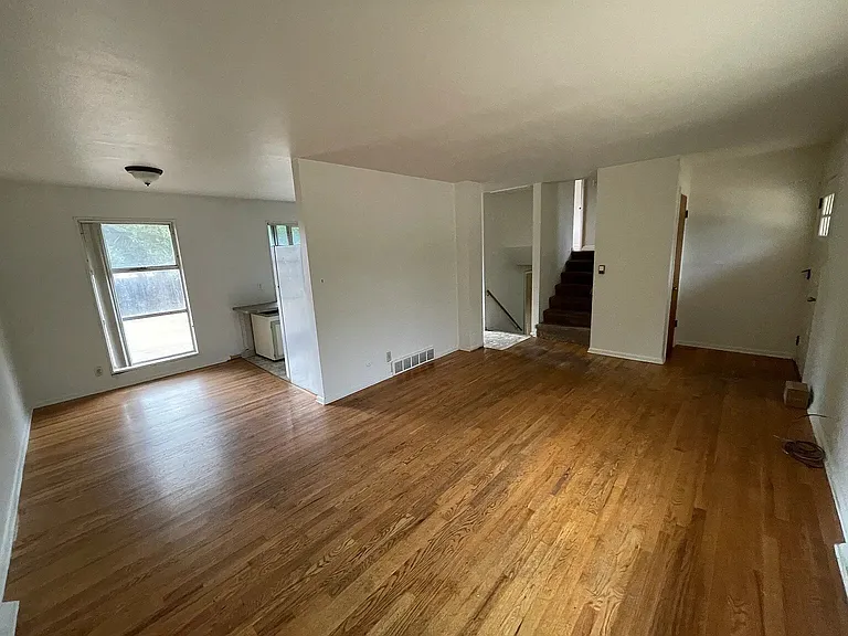 4464 Hamilton Ct — Photo 4