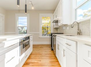 27 Hubinger St #2, New Haven, CT 06511