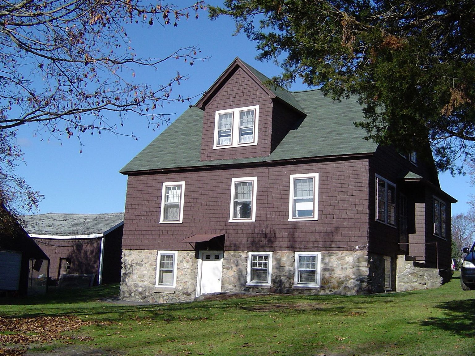 402 Pelham St, Methuen, MA 01844 Zillow