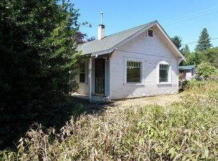 415 Pine St, Phoenix, OR 97535