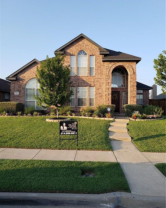 1st image of 1917 Crawford Dr