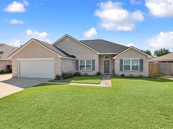 304 Balboa Dr, Luling, LA 70070