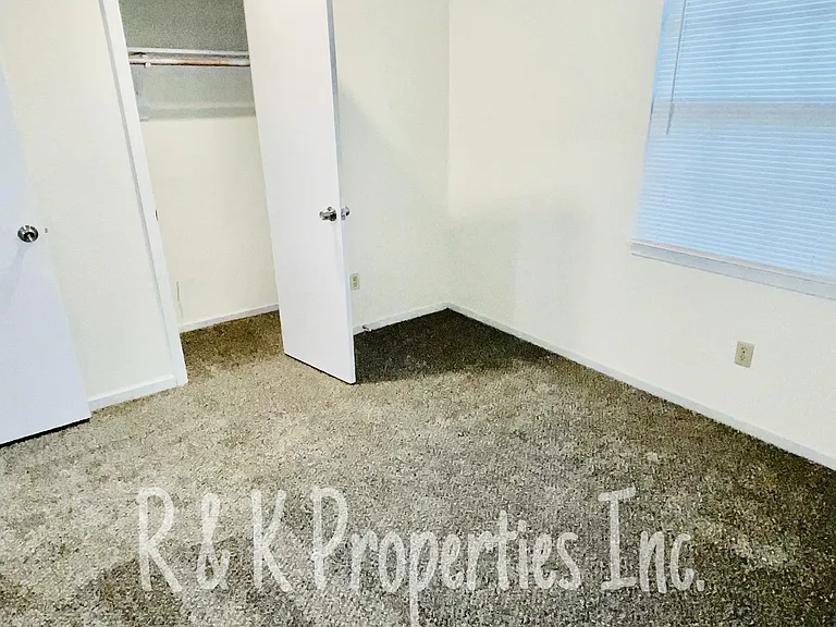 1905 SW 8th St #1905A — Photo 10