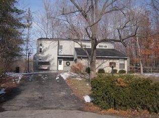 7571 Tanglewood Ln, West Chester, OH