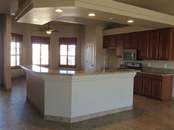 3rd image of 2750 Paseo Dorado