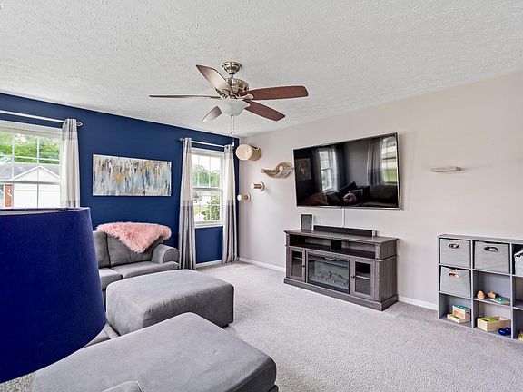 4th image of 777 Dogwood Ln