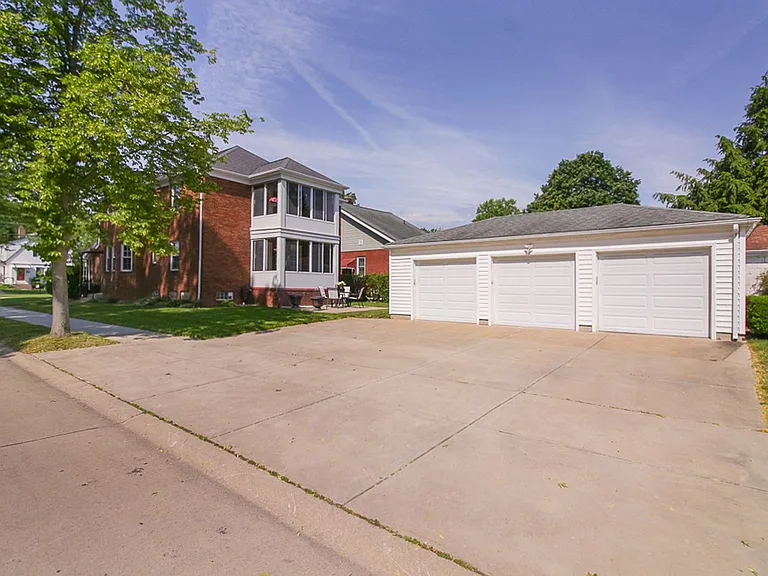 16200 Munn Rd — Photo 42