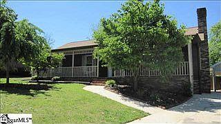2nd image of 13 Paddock Ln