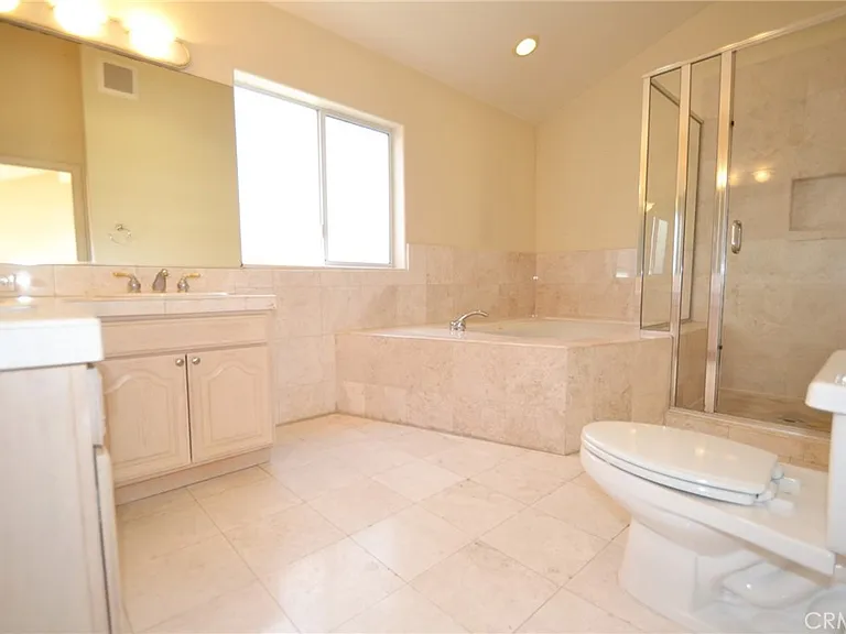 2203 Harriman Ln #B — Photo 12