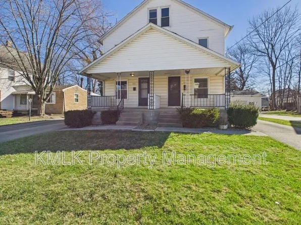 446 7th St, Struthers, OH 44471