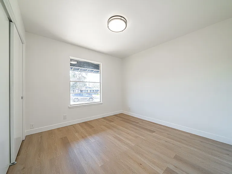4339 Waikiki Dr — Photo 25