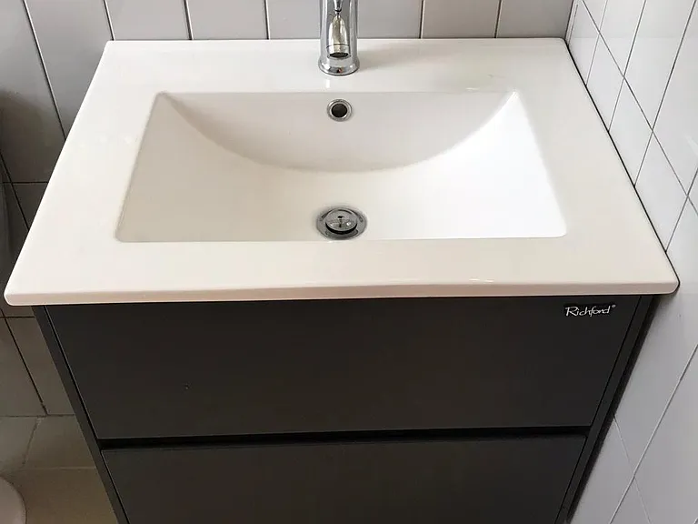Bathroom fixtures