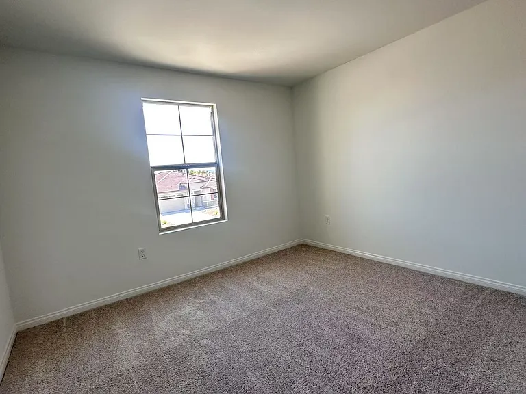 29662 Courage Ct — Photo 15