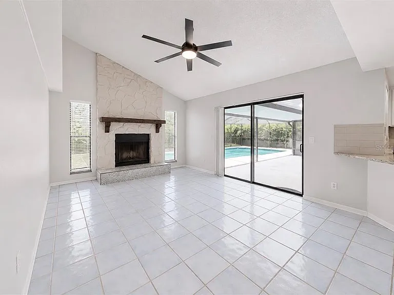 1431 Peachfield Dr — Photo 15