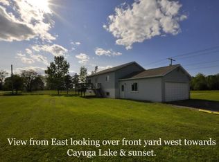 923 Poplar Ridge Rd, Aurora, NY 13026