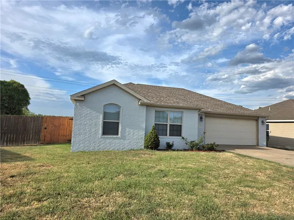 3007 W Sunset Dr, Rogers, AR 72756