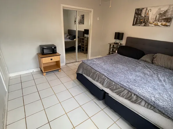 6621 Perry St #2, Hollywood, FL 33024