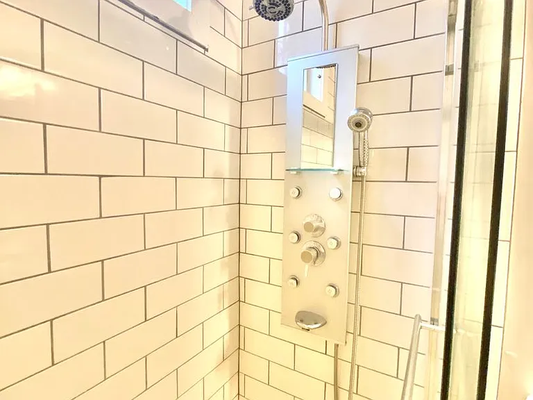 315 Grace St — Photo 11