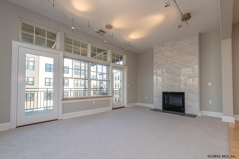 5th image of 30 WHISTLER Court #231 PENTHOUSE