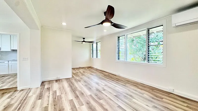 3 bed, 2.0 bath, 1516 sqft, $4,800 — Photo 1